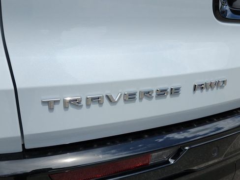 New 2026 Chevrolet Traverse High Country AWD/4WD image 9