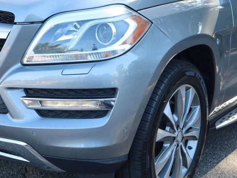 Used 2016 Mercedes-Benz GL 320 BlueTEC 4MATIC image 9