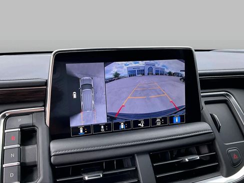 Used 2021 Chevrolet Tahoe Z71 w/ Z71 Signature Package AWD/4WD image 25