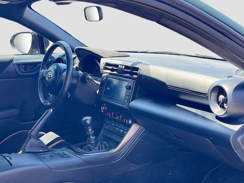Used 2025 Toyota GR86 Hakone Edition RWD image 27