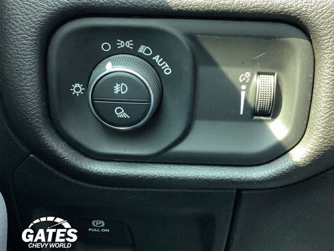 Used 2021 RAM 1500 Big Horn AWD/4WD image 19