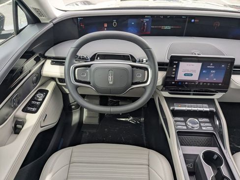 New 2026 Lincoln Nautilus Reserve image 16