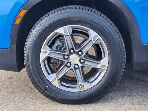 Used 2024 Chevrolet Blazer LT w/ Convenience Package image 10