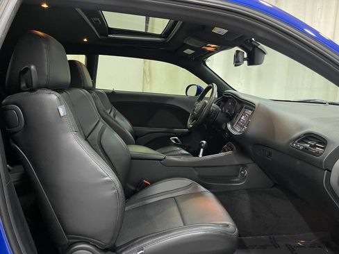Used 2018 Dodge Challenger R/T Scat Pack RWD image 30