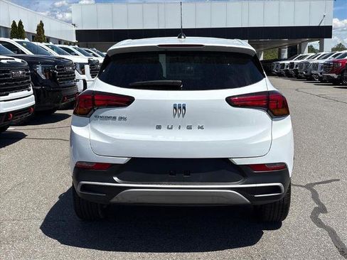 Certified 2025 Buick Encore GX Preferred FWD image 5