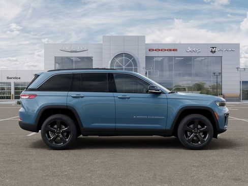 New 2026 Jeep Grand Cherokee Limited AWD/4WD image 24