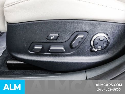 Used 2024 Genesis G80 image 31