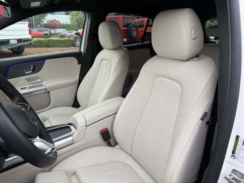 Certified 2025 Mercedes-Benz GLA 250 GLA 250 image 12