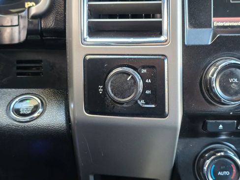 Used 2015 Ford F150 Lariat image 25