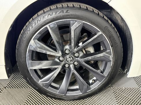Used 2020 Toyota Corolla XSE FWD image 30