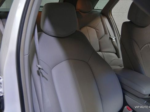 Used 2010 Cadillac CTS Wagon image 16