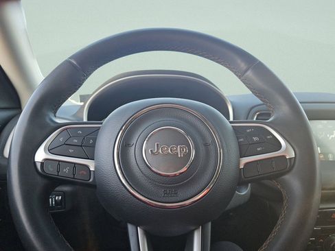 Used 2021 Jeep Compass Latitude image 28