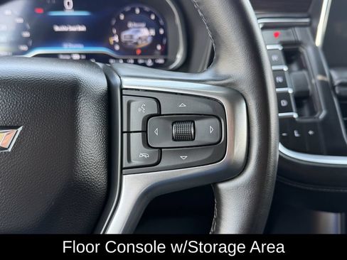 Used 2024 Chevrolet Suburban LT AWD/4WD image 19