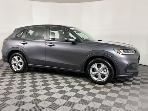 Used 2025 Honda HR-V LX image 6