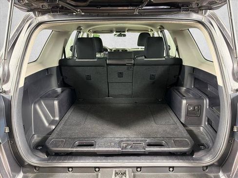 Used 2016 Toyota 4Runner SR5 RWD image 19