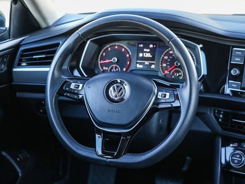 Used 2020 Volkswagen Jetta SE FWD image 15