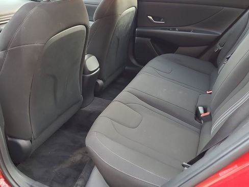 Used 2023 Hyundai Elantra SEL image 40