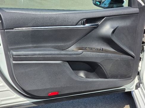 Used 2024 Toyota Camry SE w/ Cold Weather Package image 19