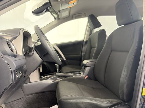Used 2018 Toyota RAV4 LE w/ All Weather Liner Package FWD image 6