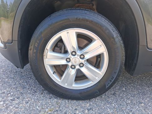 Used 2017 Chevrolet Trax LT AWD/4WD image 12