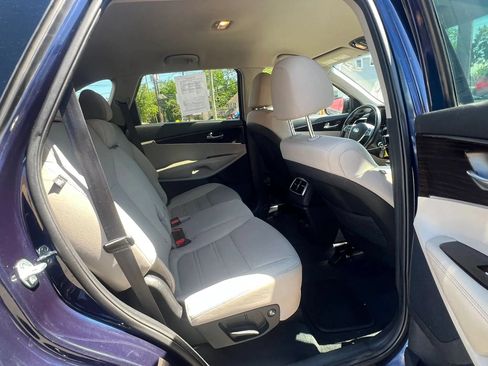 Used 2020 Kia Sorento LX w/ LX I4 Convenience Package AWD/4WD image 29