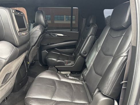 Used 2016 Cadillac Escalade ESV Platinum image 22