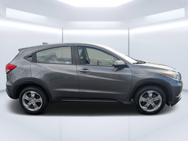 Used 2017 Honda HR-V LX image 2