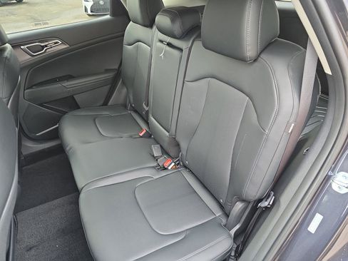 New 2026 Kia Sportage EX image 16
