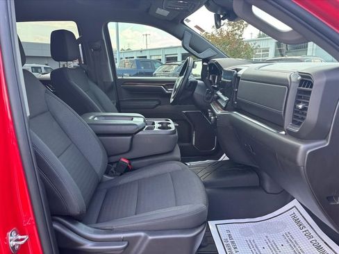 Used 2024 Chevrolet Silverado 1500 LT w/ Z71 Off-Road Package AWD/4WD image 15