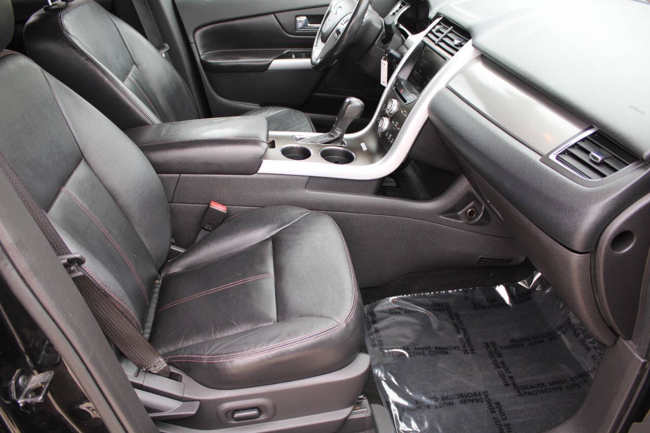 Used 2013 Ford Edge SEL FWD image 12