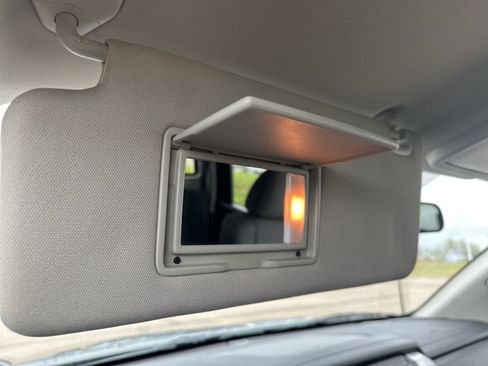 Used 2017 Nissan Titan SV AWD/4WD image 62