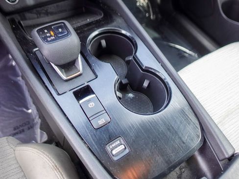 Used 2021 Nissan Rogue SV image 20