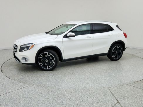 Used 2020 Mercedes-Benz GLA 250 image 12
