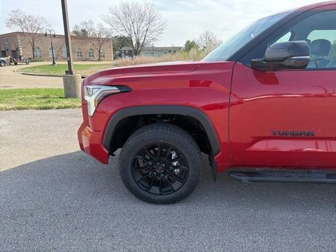 Used 2024 Toyota Tundra Limited w/ TRD Off-Road Package image 9