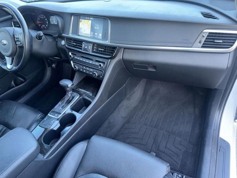 Used 2016 Kia Optima EX w/ Premium Package image 11