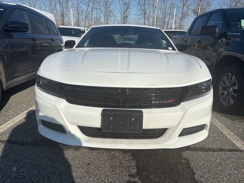 Used 2023 Dodge Charger SXT image 2