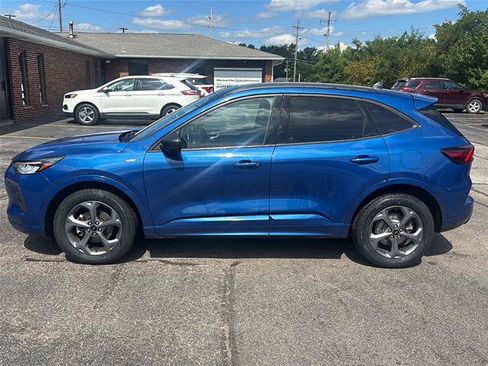 Certified 2023 Ford Escape ST-Line w/ Tech Pack #1 AWD/4WD image 4