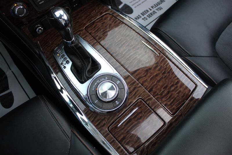 Used 2018 Nissan Armada Platinum w/ Interior Lighting Package AWD/4WD image 23
