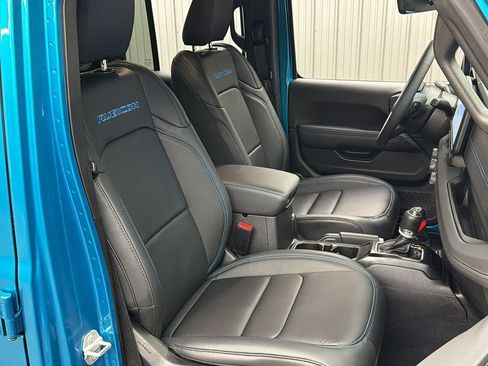 Used 2024 Jeep Wrangler Unlimited Rubicon 4xe image 34