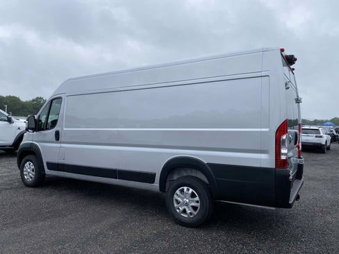 Used 2025 RAM ProMaster 3500 w/ Quick Order Package 22H SLT+ FWD image 6