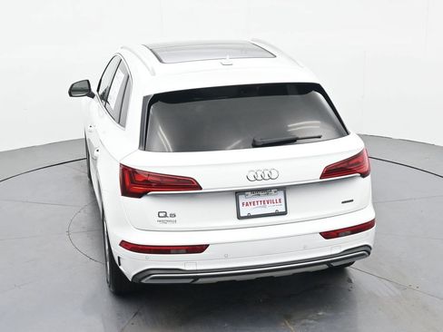 Used 2023 Audi Q5 2.0T Premium w/ Convenience Package AWD/4WD image 24
