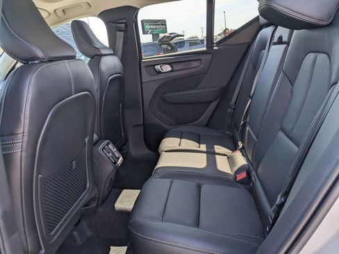 New 2025 Volvo XC40 B5 Ultra w/ Climate Package image 12