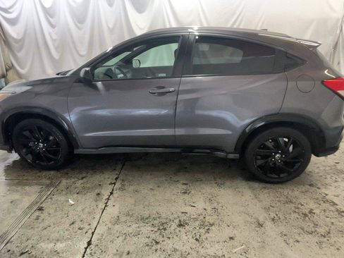 Used 2021 Honda HR-V Sport image 13