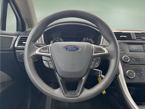 Used 2016 Ford Fusion S FWD image 21