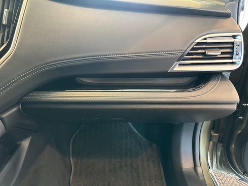 Used 2022 Subaru Outback Limited image 31