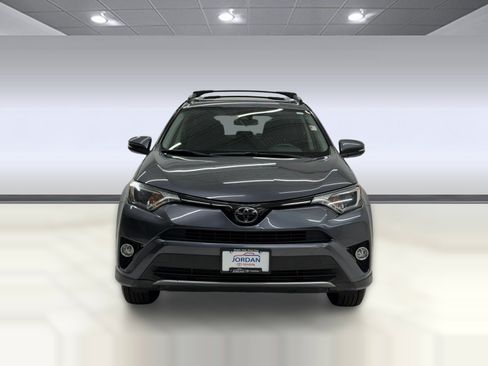 Used 2017 Toyota RAV4 XLE w/ Plus Extra Value Package FWD image 5