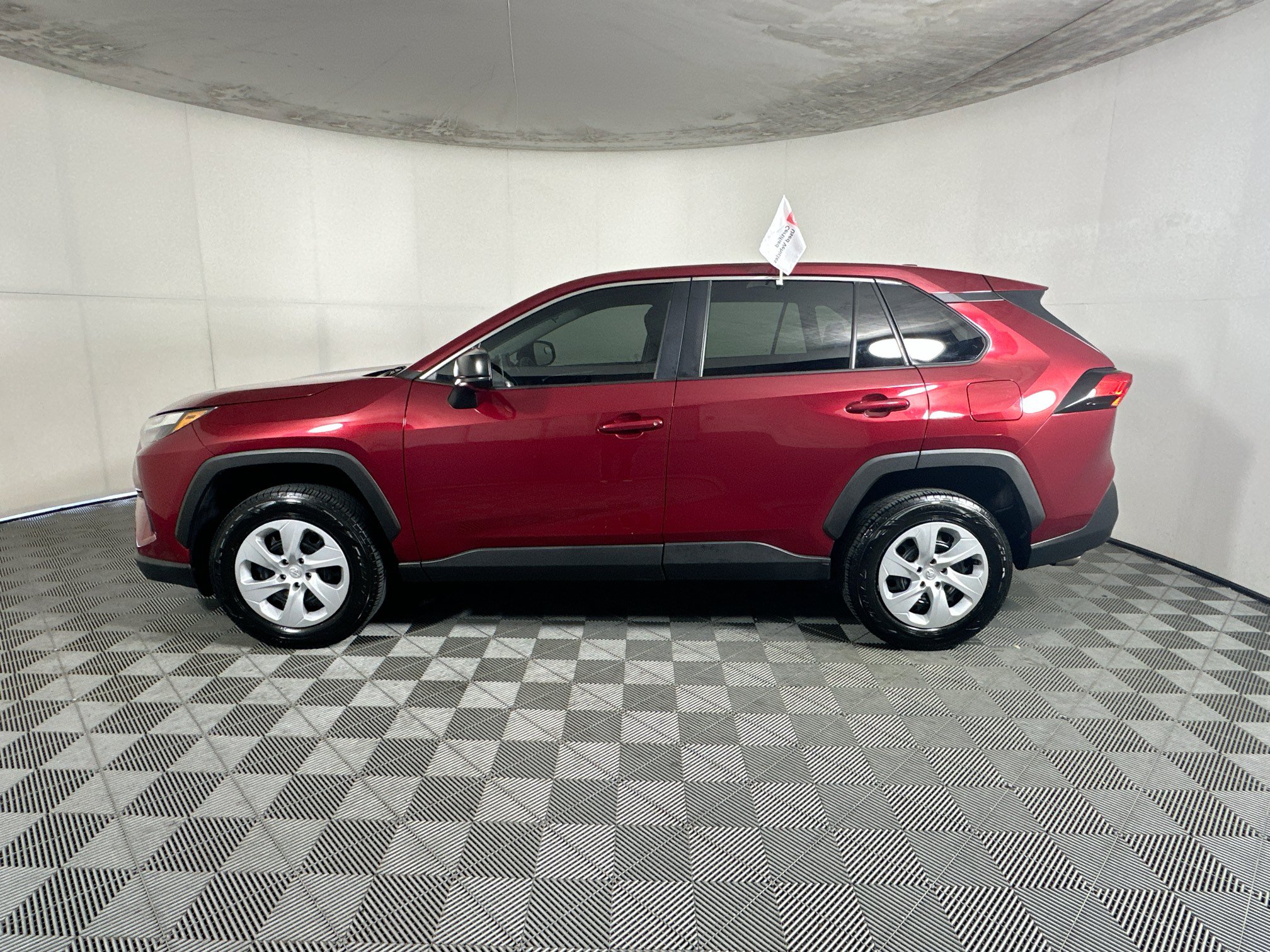Used 2023 Toyota RAV4 LE FWD image 6