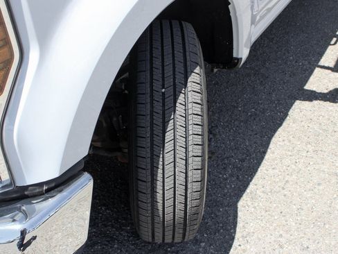 Used 2019 Ford F350 XL w/ Power Equipment Group image 40