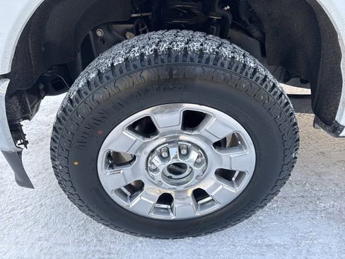 Certified 2024 Ford F350 Lariat w/ Chrome Package image 5