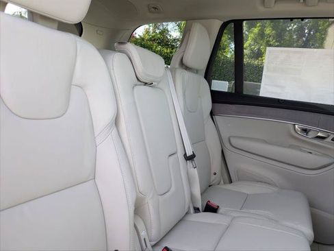 New 2026 Volvo XC90 T8 Ultra w/ Protection Package Premier AWD/4WD image 13